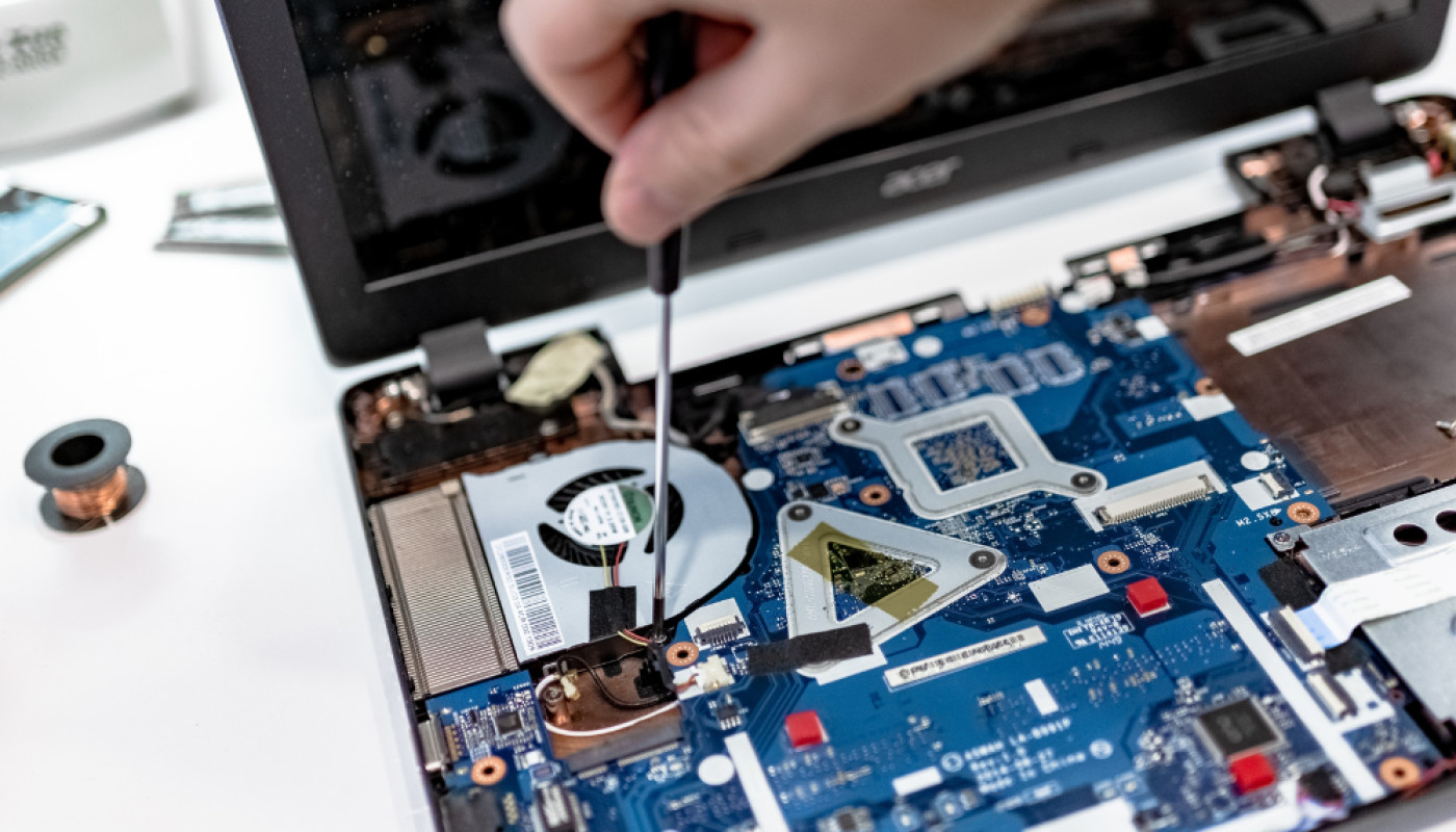 Réparation d'ordinateur portable à Nice : l'expertise d'Adim06 à votre service